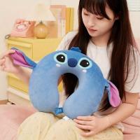 1pc MINISO Almohada de Cuello de Espuma Viscoelástica Stitch - Cojín de Viaje de Poliuretano Suave para Avión, Camping, Jóvenes y Adultos - Sin Plumas, Libre de Electricidad, Ideal para Regalos de Fiesta de Cumpleaños, Almohada de Cuello de Viaje - details 4