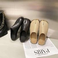 Zuecos suaves, cuero dividido de color sólido, zapatos planos de mula para mujer con punta tabi - details 4