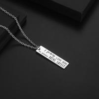 Simple collar inglés personalidad cuadrado marca colgante de nicho titanio acero moda suéter cadena - details 2