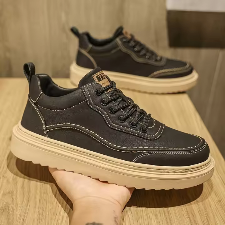 Zapatos transpirables para hombre, zapatillas de deporte con plataforma combinables a la moda, informales, de cuero, otoño 2024 - 1