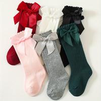 Calcetines de Estilo Princesa Español para Niñas - Detalle de Lazo Elástico Suave, Color Sólido Primavera/Otoño (Vino Rojo, Gris Claro, Rosa, Verde Oscuro, Blanco, ) Tallas S/M/L (0-5 Años), Calcetería Escolar Juvenil, Ropa Cómoda Tejida - details 1