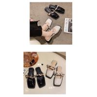 Francés grueso tacón bolsa cabeza zapatillas mujer verano desgaste 2025 nuevo tacón medio cabeza cuadrada media arrastre con falda perezoso muller zapatos - details 11