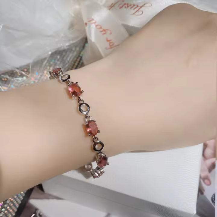 Pulsera de cristal azul marino con microincrustaciones para mujer, chapada en 18K, fresca y versátil, joyería de gemas de color topacio de imitación para vestido de noche - 1