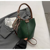 Bolso de mano de mujer nuevo de primavera y otoño de nicho de moda 2025, bolso de hombro versátil de moda, bolso de cubo tejido. - details 36