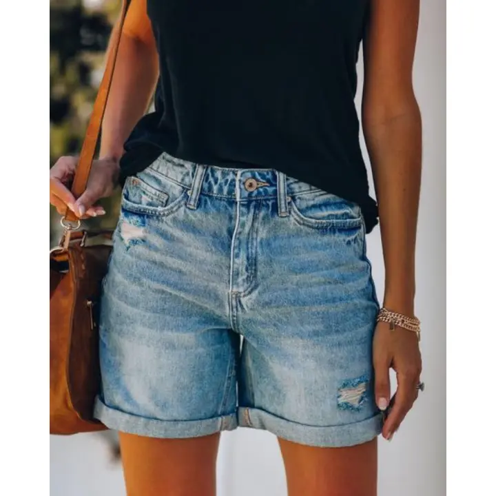 Pantalones cortos de mezclilla para mujer con rasgos rectos y rizados de moda 2025. - 1