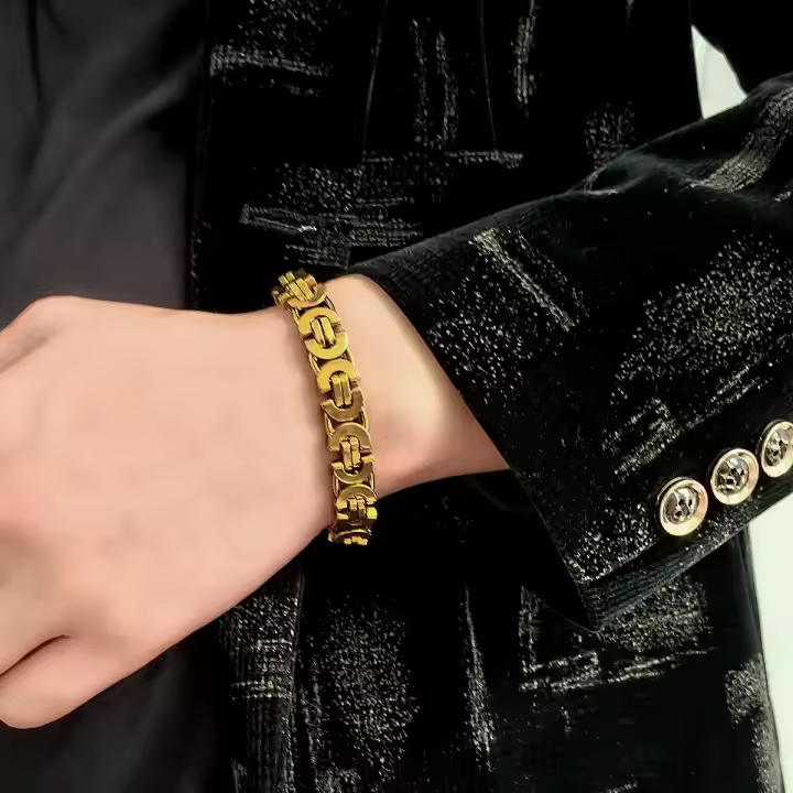 Brazalete para Hombre Euroamericano Nuevo, Cadena Imperial de Acero Inoxidable, Diferentes Tamaños, Estilo Hip Hop, Diseño Plano y Audaz - 1