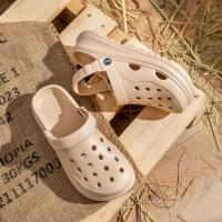 Zuecos de plataforma calados para mujer, sandalias de playa antideslizantes de verano 2025, zapatillas de suela gruesa a la moda para mujer, calzado para jardín Eva - details 7