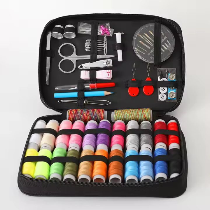 Kit de costura para el hogar, viajes y emergencias, lleno de tijeras e hilos de nociones de calidad, gran regalo - 1