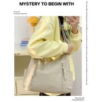 Bolso bandolera ligero con múltiples bolsillos para mujer - details 3