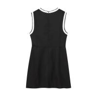 Vestido corto de satén negro sin mangas con cuello redondo y contraste alto para mujer - details 1