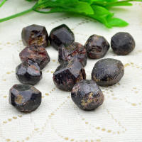 Rojo granate Natural, piedra de energía en bruto Original, espécimen Mineral, decoración del hogar, 100g - details 1