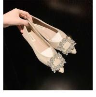 Los zapatos de boda de tacón bajo, cómodos, antideslizantes y con punta de diamante de agua perla para mujer, bailarinas - details 1