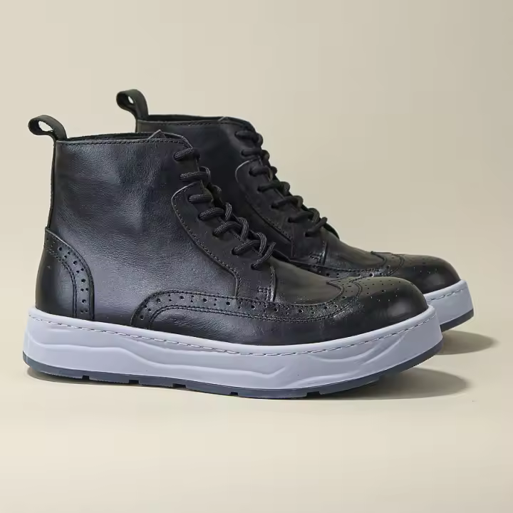 Versión coreana de zapatos de cuero genuino para hombre de caña alta con grabados de estilo británico - 1