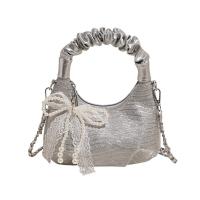 Bolso plisado de lentejuelas de estilo coreano, bolso cruzado con cadena y colgante de lazo exquisito, bolso de hombro ligero de Color sólido - details 26