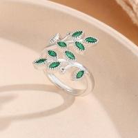 Anillo de Envoltura Elegante Zirconia Inlaid con Patrón de Hoja de Esmeralda - details 5