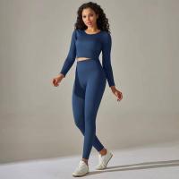 Conjunto de yoga sin costuras para mujer, top corto de manga larga, sujetador deportivo, leggings para correr de cintura alta, ropa de gimnasio - details 45