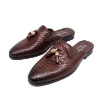 Sandalias puntiagudas de verano en relieve tejidas de cuero - details 17
