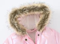 Manténgase abrigado y parece con estilo: chaqueta térmica con capucha para niña con acolchado alternativo de plumón para invierno - details 12