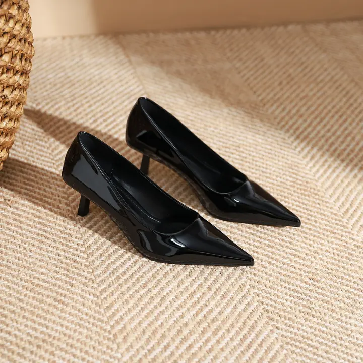 Zapatos de tacón de aguja puntiagudos de charol versátiles clásicos - 1