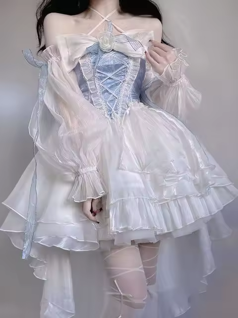 Elegante vestido de hadas de estilo francés con mangas románticas de pitón, lazo y bata larga. - 1