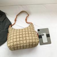 Bolso de Hombro Acolchado de Moda Otoño-Invierno 2023 Gran Capacidad, Cierre con Cremallera, Alternativa de Down, Disponible en Rosa Brillante, Khaki, Blanco, Morado, Negro, Bolso Novedoso - details 4