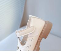2025 Primavera Verano nuevos zapatos de cuero para niñas con corazón hueco princesa dulce recortes clásicos transpirables con correa en T zapatos planos para niños - details 7