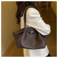 Bolso de Mano Minimalista Elegante Cierre Magnético, Espacioso para Trabajo y Eventos Formales - details 5