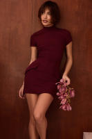 2025 Primavera y novedad de verano para mujer, vestido ajustado de manga corta con estilo picante para mujer - details 5