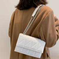 Bolso bandolera acolchado para mujer, bolso de hombro con cadena de moda, bolso de mano cuadrado minimalista y monedero. - details 4