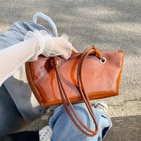 Bandolera de cuero de charol elegante, bolso de gran capacidad de estilo coreano dulce para las axilas, bolso de mano liso de Color sólido para ir al trabajo al aire libre - details 16
