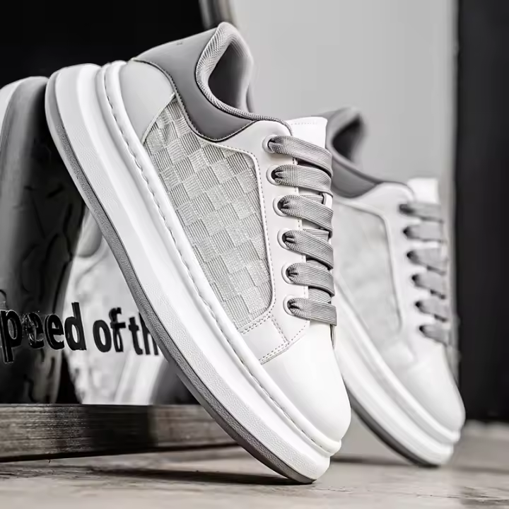 Zapatos zapatos de hombre 2025 verano nueva marca de moda transpirable zapatos deportivos suela gruesa aumentando casual pequeño blanco zapatos de junta - 1