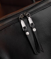 Bolso de hombro para mujer, versión coreana, versátil, a la moda, mochila de cuero PU suave de gran capacidad, doble uso - details 10