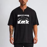 Muscleguys Camiseta de Fitness de Algodón Cuello en V, Manga Corta, Impresión, Lavado en Máquina, Para el Verano y Gimnasio - details 1