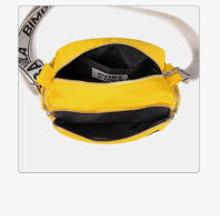 Binba y Lola Bandolera amarilla para cámara Mini bolso de hombro tipo bandolera de moda de verano - details 9
