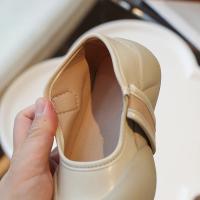 Zapatos de cuero para niñas, calzado informal antipatadas, cómodo y suave, estilo coreano, a la moda, novedad de otoño, 2024 - details 10