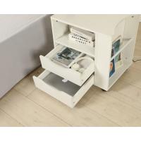 Mesita de noche giratoria funcional ajustable de madera con cajones, ruedas y estante abierto (blanco L) - details 6