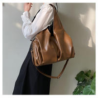 Bolso de gran capacidad de las mujeres de la primavera nueva moda simple retro bolso de mano nicho bolso de hombro - details 21