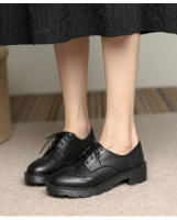 Zapatos de mujer huecos de cabeza redonda con cordones delanteros versátiles antideslizantes de suela gruesa de cuero suave - details 11