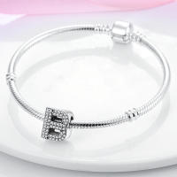 Series de Encantos de Plata Esterlina S925 Letras de Alfabeto Ajuste para Pulsera y Brazalete de 3mm Joyería Fina de Cumpleaños para Mujeres - details 1