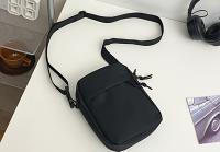 Mini Bolso Bandolera - Ligero, Casual con Bolsillo para Teléfono para Deportes y Ocio - Disponible en Caqui, Blanco, Negro - details 1