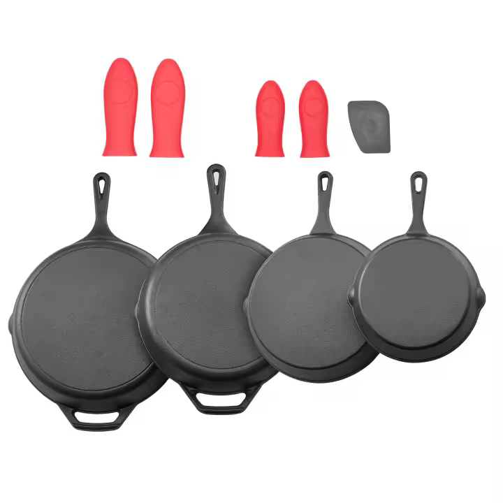 SucceBuy Juego de sartenes de hierro fundido, colección de 4 piezas (155, 205, 260, 305 mm), sartenes pre-sazonadas con mangos de silicona resistentes al calor, utensilios de cocina versátiles para hornos, estufas de gas, eléctricas e inducción, negro - 1