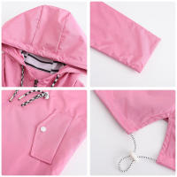 Camiseta impermeable con capucha a rayas de manga larga para mujer, longitud media - details 12