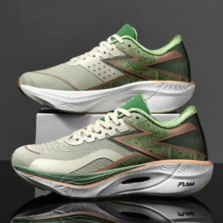 Zapatillas de correr transpirables de verano para hombre, calzado deportivo multifuncional, adecuado para entusiastas del calzado deportivo - 1