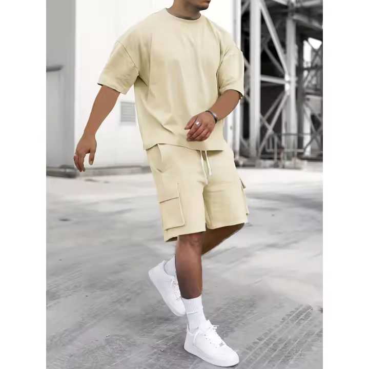 Tela transpirable] Conjunto de ropa deportiva beige para hombre: camiseta de poliéster con cuello redondo y pantalones cortos con cordón, lavable a máquina, comodidad de verano - 1