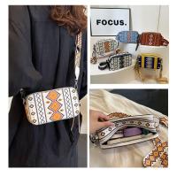 Bolso Cruzado Vintage de Bordado para Damas Pequeño Bolso Cuadrado de Hombro - details 7