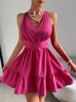 Vestido de mujer con cintura alta y espalda abierta falda corta en forma de a - details 1