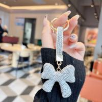 LLavero de lazo de diamante con diamantes de imitación para mujer, colgante con lazo de cristal coreano, creativo, con lazo de diamantes de imitación - details 4