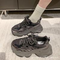 Zapatos versátiles para mujer 5 nuevas zapatillas ligeras para papá con aumento de altura - details 2