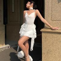 BUNO-Mini Vestido elegante con volantes y espalda descubierta para mujer, moda Y2K, sin mangas, con cuello Halter, vestidos sexys de corte bajo ajustado 2025 - details 2