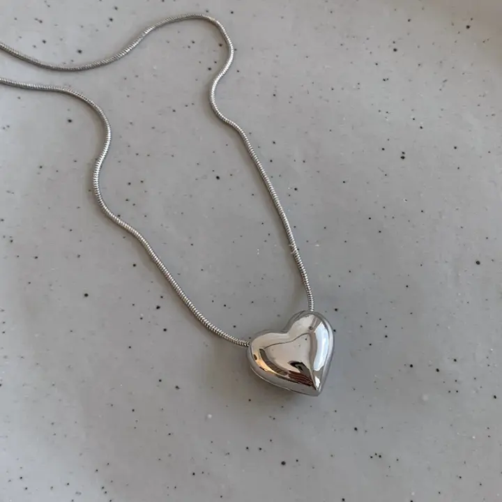 Colgante de Corazón de Metal Cadena de Hueso de Serpiente Collar de Clavícula Joyería de Fiesta - 1